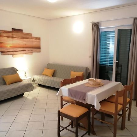Apartments Ria Baška Voda Chambre photo